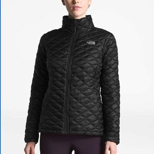 North face thermoball black puffer jacket